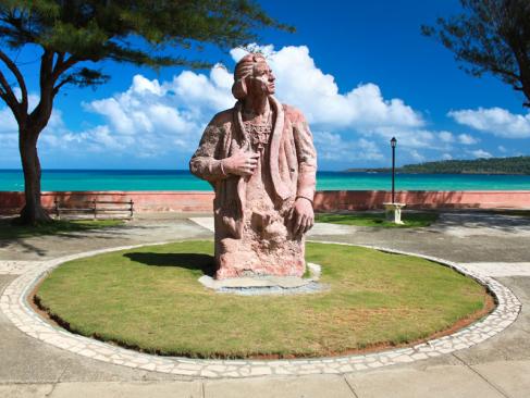 Baracoa - Statue Christophe Colomb A Découvrir à Cuba - Baracoa
