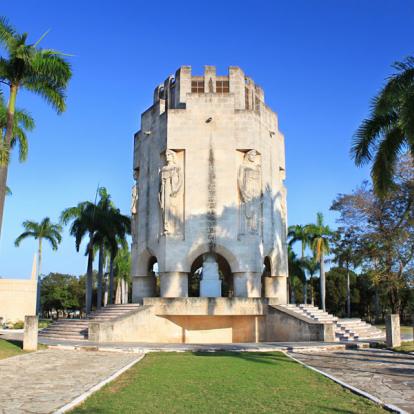 Santiago De Cuba - Mausolée De Jose Marti A Découvrir à Cuba - Santiago de Cuba