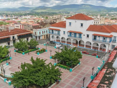 Santiago De Cuba - Parc Cespedes A Découvrir à Cuba - Santiago de Cuba