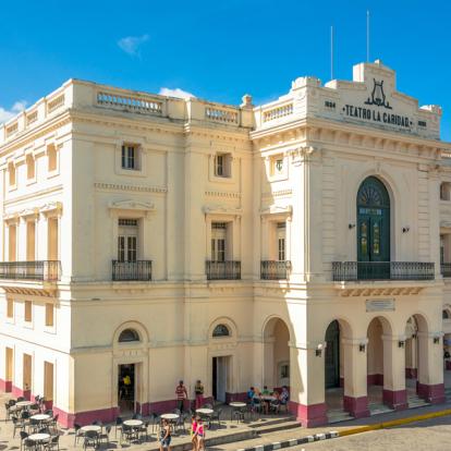 Santa Clara - Théätre La Caridad A Découvrir à Cuba -  Santa Clara