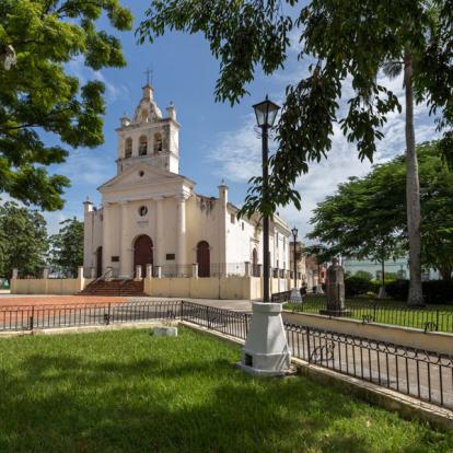 Santa Clara - Iglesia Del Carmen A Découvrir à Cuba -  Santa Clara