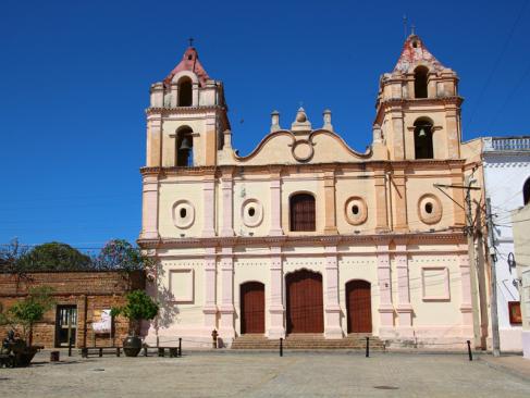 Camaguey - Église Notre-Dame De Carmen A Découvrir à Cuba - Camagüey
