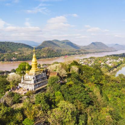 Luang Prabang - Vue du Mont Phou Si - Pagode de Wat Chom Si A Découvrir au Laos - Luang Prabang