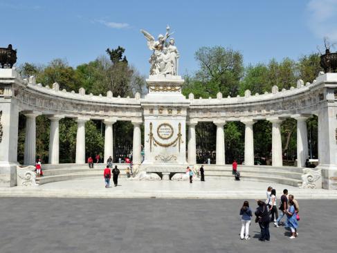 Mexico City - Monument  Benito Juarez A Découvrir au Mexique - Mexico City