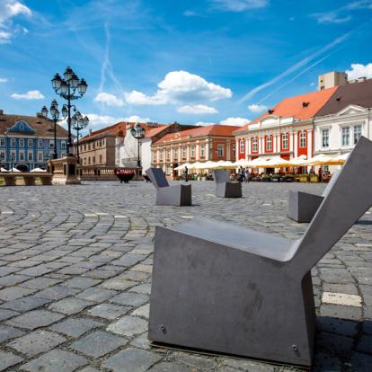 Timisoara - Union Square A Découvrir en Roumanie - Timisoara