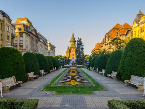Timisoara - Victory Square A Découvrir en Roumanie - Timisoara