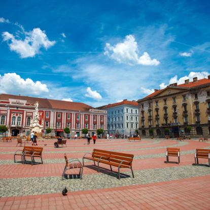 Timisoara - Liberty Square A Découvrir en Roumanie - Timisoara