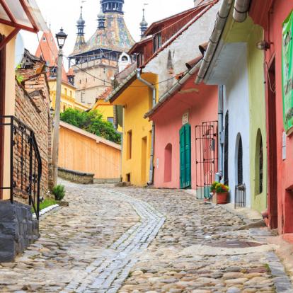 Sighisoara - Rue Mediévale A Découvrir en Roumanie - Sighisoara