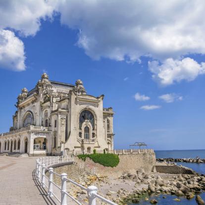 Constanta - Vieux Casino A Découvrir en Roumanie - Constanta