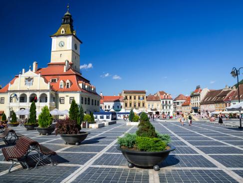 Brasov - Place Du Conseil A Découvrir en Roumanie - Brasov