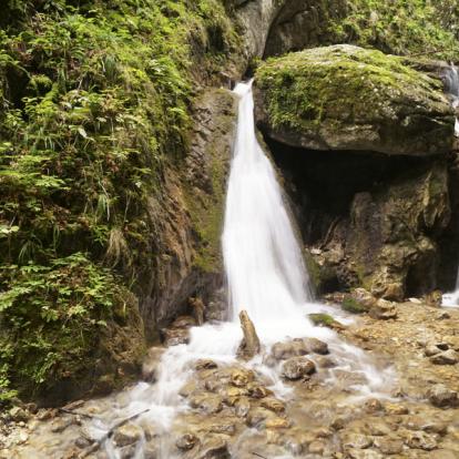 Grandes Montagnes De Piatra A Découvrir en Roumanie - Brasov
