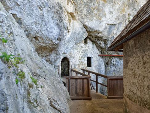 Château De Predjama A Découvrir en Slovénie - Predjama