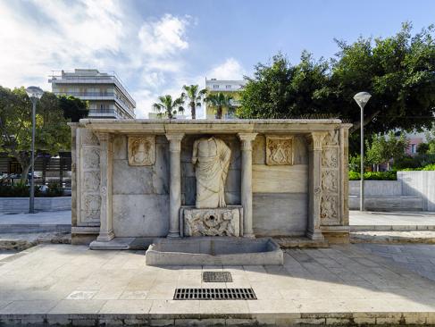 Héraklion - Fontaine Vénitienne De Bembo Sur La Place Kornarou A Découvrir en Crète - Héraklion