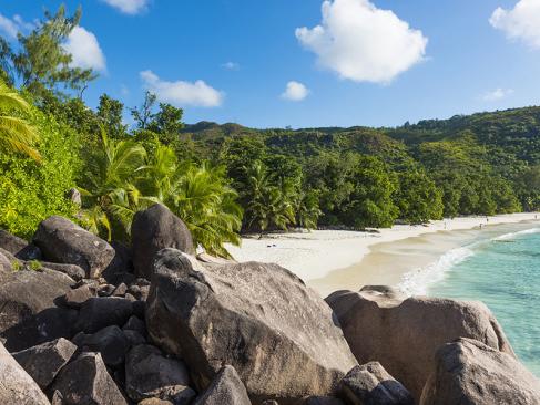A Découvrir aux Seychelles - L'Anse Lazio sur Praslin