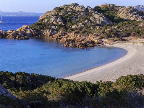 Archipel De La Maddalena - Plage Rose A Découvrir en Sardaigne - L'archipel de La Maddalena