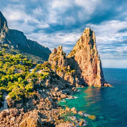 Pedra Longa A Découvrir en Sardaigne - Le Golfe d'Orosei