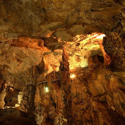 Grotte D'Ispinigoli Dans Le Massif Du Supramonte Près De Dorgali A Découvrir en Sardaigne - Le Golfe d'Orosei