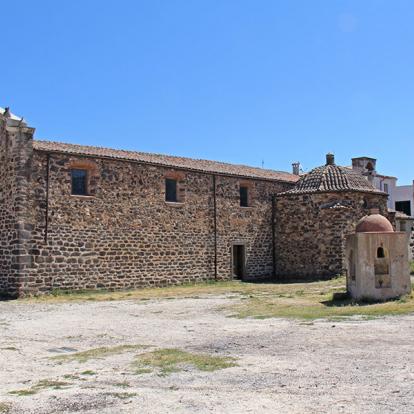Église Romane De Sant'Antonio à Orosei A Découvrir en Sardaigne - Le Golfe d'Orosei