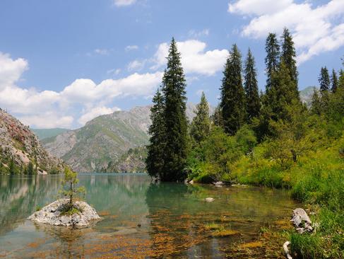Lac Sary-Chelek A Découvrir au Kirghizistan  - Le Lac de Sary-Chelek