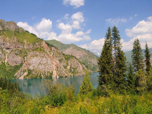 Lac Sary-Chelek A Découvrir au Kirghizistan  - Le Lac de Sary-Chelek