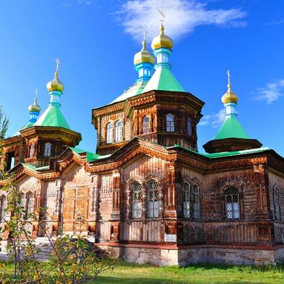Karakol - Cathédrale Orthodoxe Russe De La Sainte-Trinité A Découvrir au Kirghizistan - Karakol