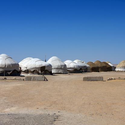 Yourtes Dans Le Désert De Kyzylkoum A Découvrir en Ouzbékistan - Le Désert du Kyzyl-Koum