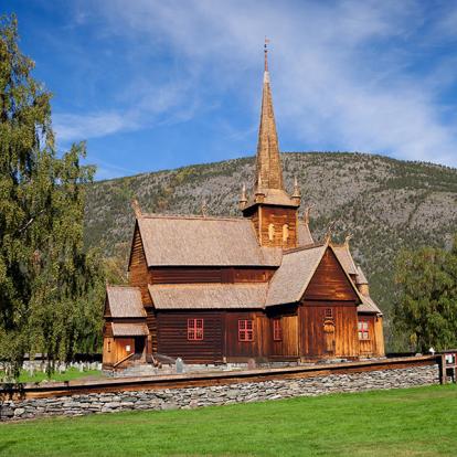 Lom - Stabkirche A Découvrir en Norvège - Stavkirke