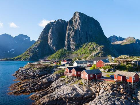 Lofoten - Reine Village A Découvrir en Norvège - Les îles Lofoten