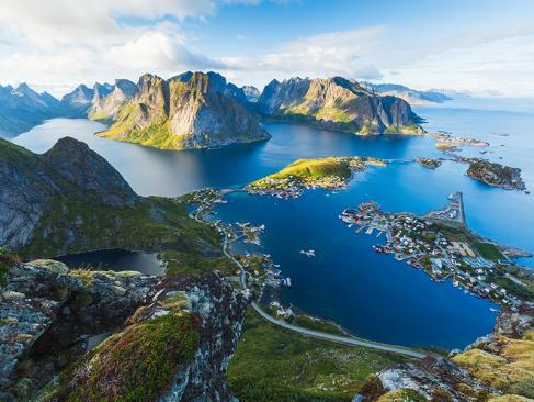 Village De Reine Aux Lofoten A Découvrir en Norvège - Les îles Lofoten