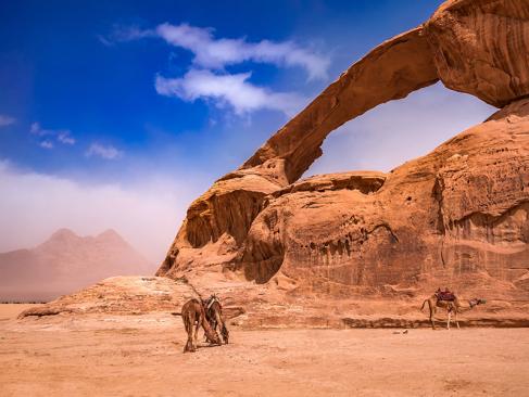 Wadi Rum, Pont Rocheux De Kharaz à Disah A Découvrir en Jordanie - Le Wadi Rum