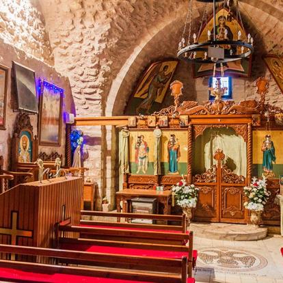 Intérieur De L'église Saint-Georges De Salt A Découvrir en Jordanie - Salt