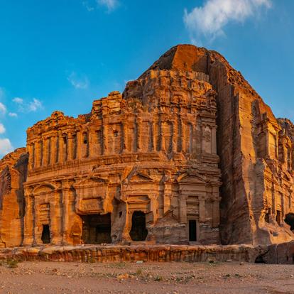 Petra - Tombes Corinthiennes Et Palais A Découvrir en Jordanie - Petra