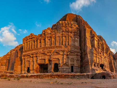 Petra - Tombes Corinthiennes Et Palais A Découvrir en Jordanie - Petra