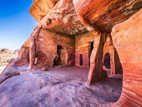 Petra - Anciennes Maisons Troglodytes à Wasi Musa A Découvrir en Jordanie - Petra