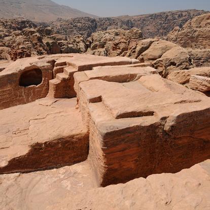 Petra - Haut Lieux Du Sacrifice A Découvrir en Jordanie - Petra