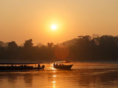 Rio Madre De Dios Près De Puerto Maldonado Dans Le Parc National De Tambopata A Découvrir au Pérou - Puerto Maldonado