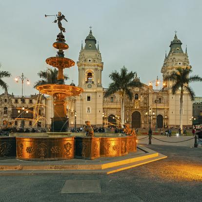 Place Principale Et église Cathédrale De Lima A Découvrir au Pérou - Lima
