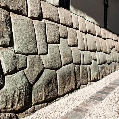 Cusco - Rue Hatun Rumiyoc Avec Pierre Inca à Douze Angles A Découvrir au Pérou - Cusco