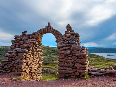Temple Pacha Tata, Amantani - Lac Titicaca A Découvrir au Pérou - Le lac de Titicaca