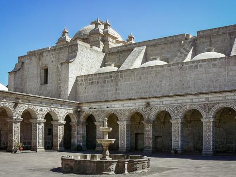 Arequipa - Église Baroque De La Compagnie A Découvrir au Pérou - Arequipa
