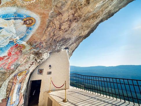 Monastère D'Ostrog A Découvrir au Monténégro - Le Monastère d'Ostrog