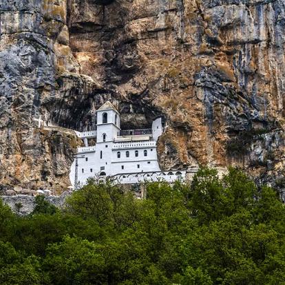 Monastère D'Ostrog A Découvrir au Monténégro - Le Monastère d'Ostrog