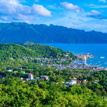 Palawan - Île De Busuanga - Vue Sur La Ville Et La Baie De Coron Depuis Le Mont Tapyas A Découvrir aux Philippines - Coron