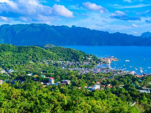 Palawan - Île De Busuanga - Vue Sur La Ville Et La Baie De Coron Depuis Le Mont Tapyas A Découvrir aux Philippines - Coron