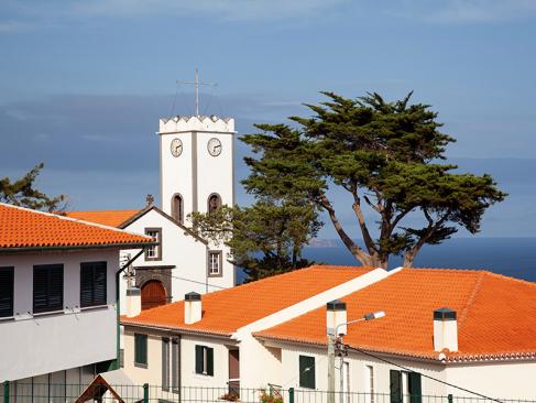 Machico - Chapel Of Nossa Senhora Dos Remédios A Découvrir à Madère - Machico