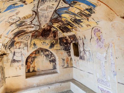 Peintures Dans L'une Des églises Du Monastère Rupestre D'Udabno Au Monastère David Gareja A Découvrir en Géorgie - David Gareja