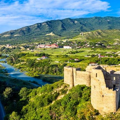 Bebris Tsikhe Fortress Near Mtskheta A Découvrir en Géorgie - Mtskheta