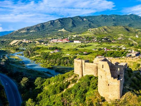 Bebris Tsikhe Fortress Near Mtskheta A Découvrir en Géorgie - Mtskheta