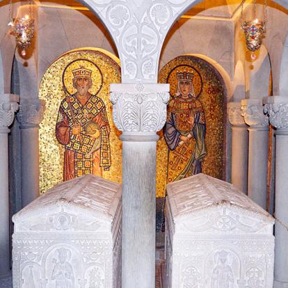 Tombes De L'église De Mtskheta Samtavro A Découvrir en Géorgie - Mtskheta
