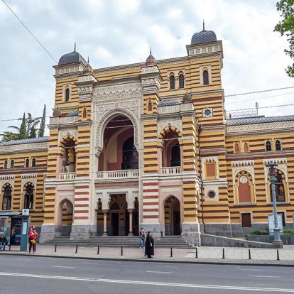 Tbilissi - Théâtre National D'opéra Et De Ballet De Géorgie A Découvrir en Géorgie - Tbilissi